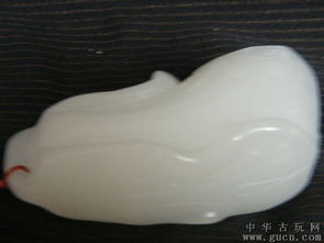 青海白玉摘色百財玉雕把件