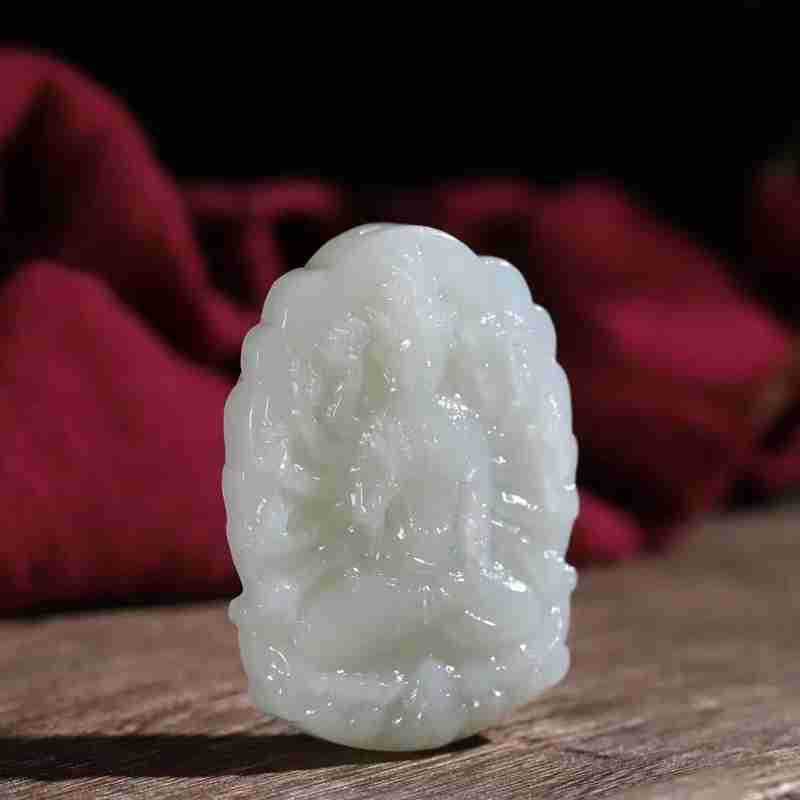 天然新疆和田玉青海料冰晴水千手觀音吊墜 玉石守護神的靈性之美