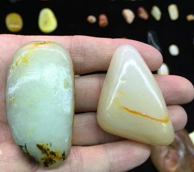 如何分辨籽料、俄料與青海料 青海玉石鑒別指南